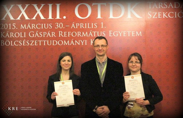 OTDK fal előtt készült képek